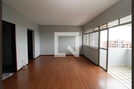Sala de apartamento para alugar com 3 quartos, 100m² em São Pedro, Belo Horizonte