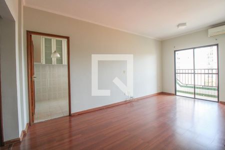 Sala de apartamento à venda com 3 quartos, 85m² em Vila Itapura, Campinas