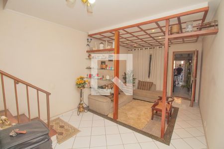 Casa para alugar com 3 quartos, 70m² em Vila Antonieta, São Paulo