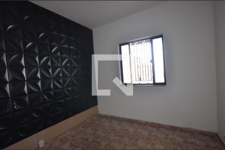 Sala de casa para alugar com 2 quartos, 225m² em Honório Gurgel, Rio de Janeiro