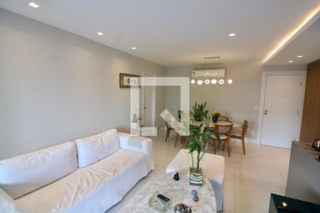Sala de apartamento para alugar com 2 quartos, 112m² em Barra da Tijuca, Rio de Janeiro
