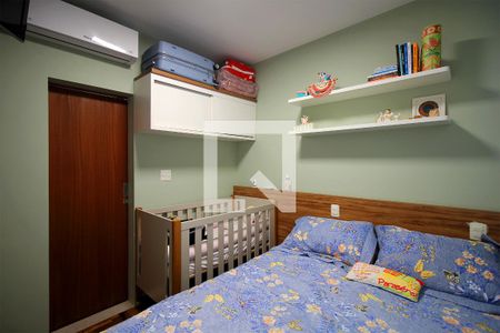 Suite de apartamento à venda com 2 quartos, 62m² em Santa Tereza, Belo Horizonte