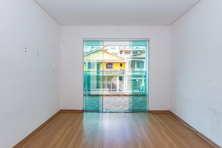 Sala 1 de casa para alugar com 2 quartos, 70m² em Barreiro, Belo Horizonte