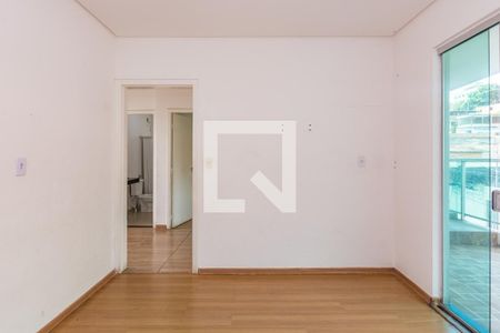 Sala 1 de casa para alugar com 2 quartos, 70m² em Barreiro, Belo Horizonte