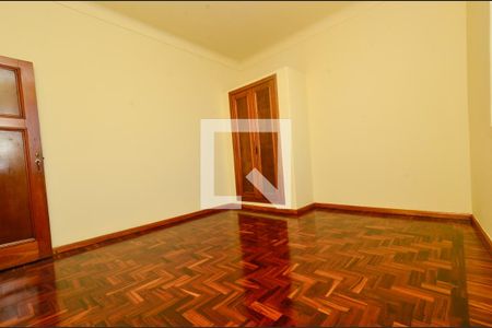 Quarto1 de casa para alugar com 3 quartos, 334m² em Concórdia, Belo Horizonte