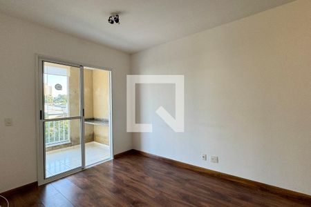 Sala de apartamento à venda com 3 quartos, 79m² em Jardim Tupanci, Barueri