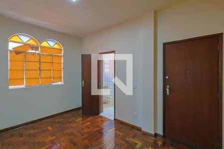 Sala de apartamento à venda com 2 quartos, 86m² em Sagrada Família, Belo Horizonte