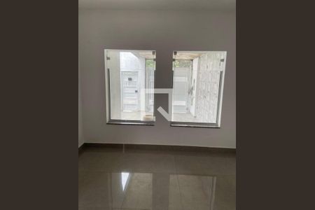 Foto 13 de casa à venda com 3 quartos, 172m² em Vila Invernada, São Paulo