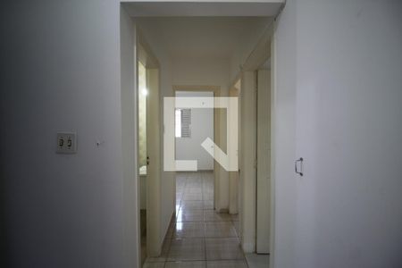 Corredor de casa para alugar com 4 quartos, 105m² em Vila Friburgo, São Paulo