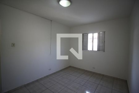 Quarto 2 de casa para alugar com 4 quartos, 105m² em Vila Friburgo, São Paulo