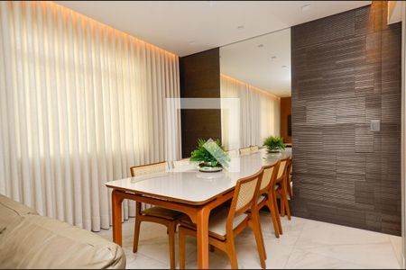 Sala de apartamento à venda com 2 quartos, 80m² em Sagrada Família, Belo Horizonte
