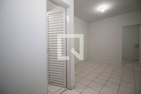 Sala de apartamento para alugar com 1 quarto, 30m² em Taguatinga Norte, Brasília