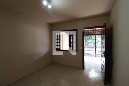 Sala de casa para alugar com 2 quartos, 88m² em Praia da Bandeira, Rio de Janeiro