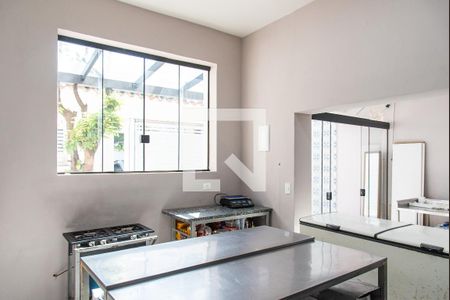 Cozinha de casa para alugar com 1 quarto, 64m² em Vila Dom Pedro I, São Paulo