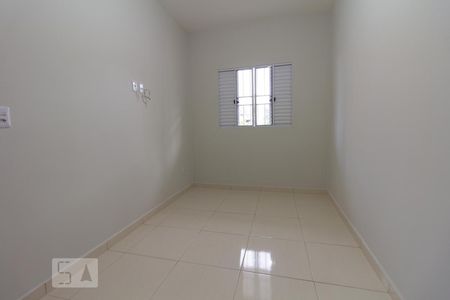 Quarto de apartamento para alugar com 1 quarto, 30m² em Jaguaribe, Osasco