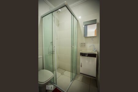 Banheiro de kitnet/studio para alugar com 1 quarto, 16m² em Planalto Paulista, São Paulo