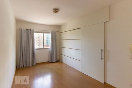 Sala de apartamento para alugar com 1 quarto, 52m² em Cambuí, Campinas