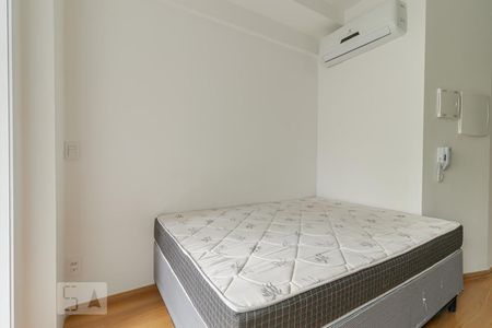 Sala/Quarto/Cozinha de apartamento para alugar com 1 quarto, 22m² em Sé, São Paulo