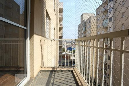 Sacada de apartamento para alugar com 2 quartos, 50m² em Metalúrgicos, Osasco