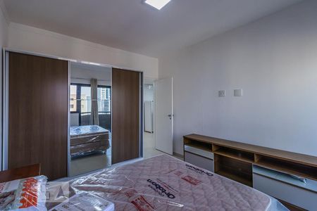 Quarto de apartamento para alugar com 1 quarto, 55m² em Alphaville Industrial, Barueri
