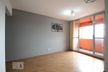 Sala de apartamento para alugar com 3 quartos, 80m² em Jaguaribe, Osasco