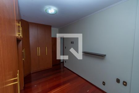 Quarto 1 de apartamento para alugar com 2 quartos, 120m² em Centro, Campinas