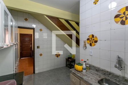 Cozinha de casa para alugar com 2 quartos, 70m² em Santa Branca, Belo Horizonte