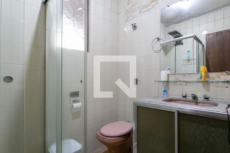 Banheiro de casa para alugar com 2 quartos, 70m² em Santa Branca, Belo Horizonte
