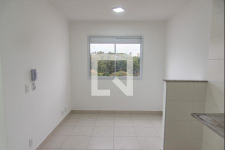 Sala/cozinha de apartamento para alugar com 2 quartos, 33m² em Cambuci, São Paulo