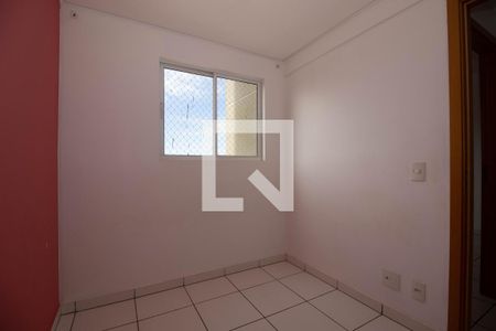 Quarto 2 de apartamento para alugar com 3 quartos, 63m² em Recanto das Emas, Brasília