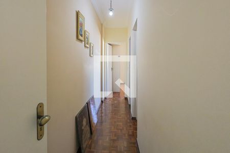Corredor de apartamento à venda com 2 quartos, 55m² em Sagrada Família, Belo Horizonte