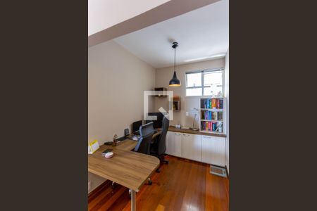 Quarto 1 de apartamento para alugar com 2 quartos, 85m² em Buritis, Belo Horizonte