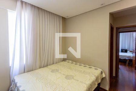 Quarto 2 de apartamento para alugar com 2 quartos, 85m² em Buritis, Belo Horizonte