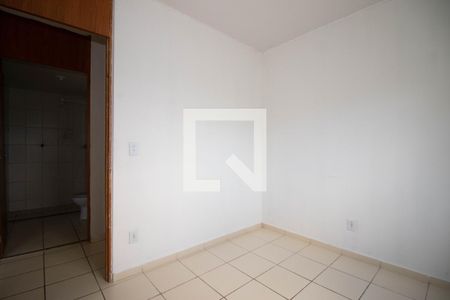 Quarto 1 de apartamento para alugar com 2 quartos, 50m² em Qn 5a, Brasília