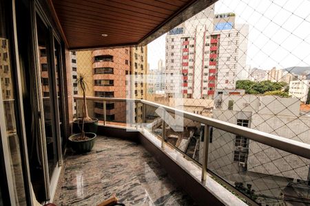 Varanda de apartamento à venda com 4 quartos, 173m² em Funcionários, Belo Horizonte