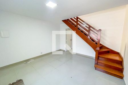 Sala 1 de casa para alugar com 2 quartos, 110m² em Pinheiros, São Paulo