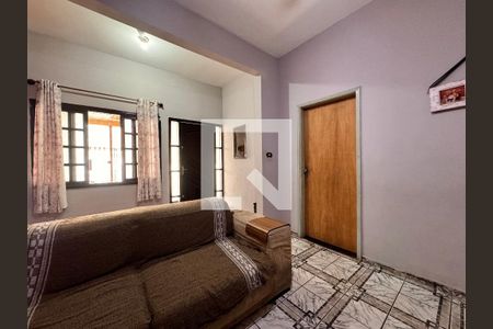 Sala de casa à venda com 4 quartos, 216m² em Utinga, Santo André