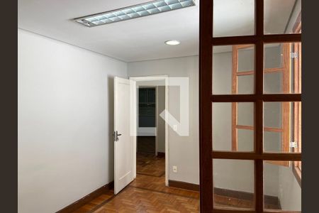 Casa para alugar com 4 quartos, 195m² em Barroca, Belo Horizonte
