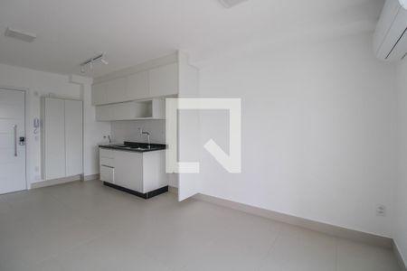 Sala de apartamento para alugar com 1 quarto, 42m² em Vila Itapura, Campinas