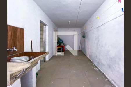 Detalhe da área de serviço de casa para alugar com 2 quartos, 60m² em Vila Tiradentes, São Paulo